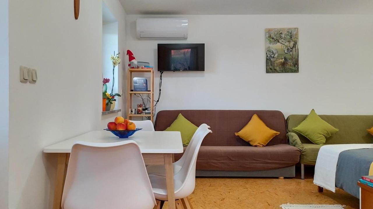 Apartments Vinska Trta Catez ob Savi Eksteriør billede